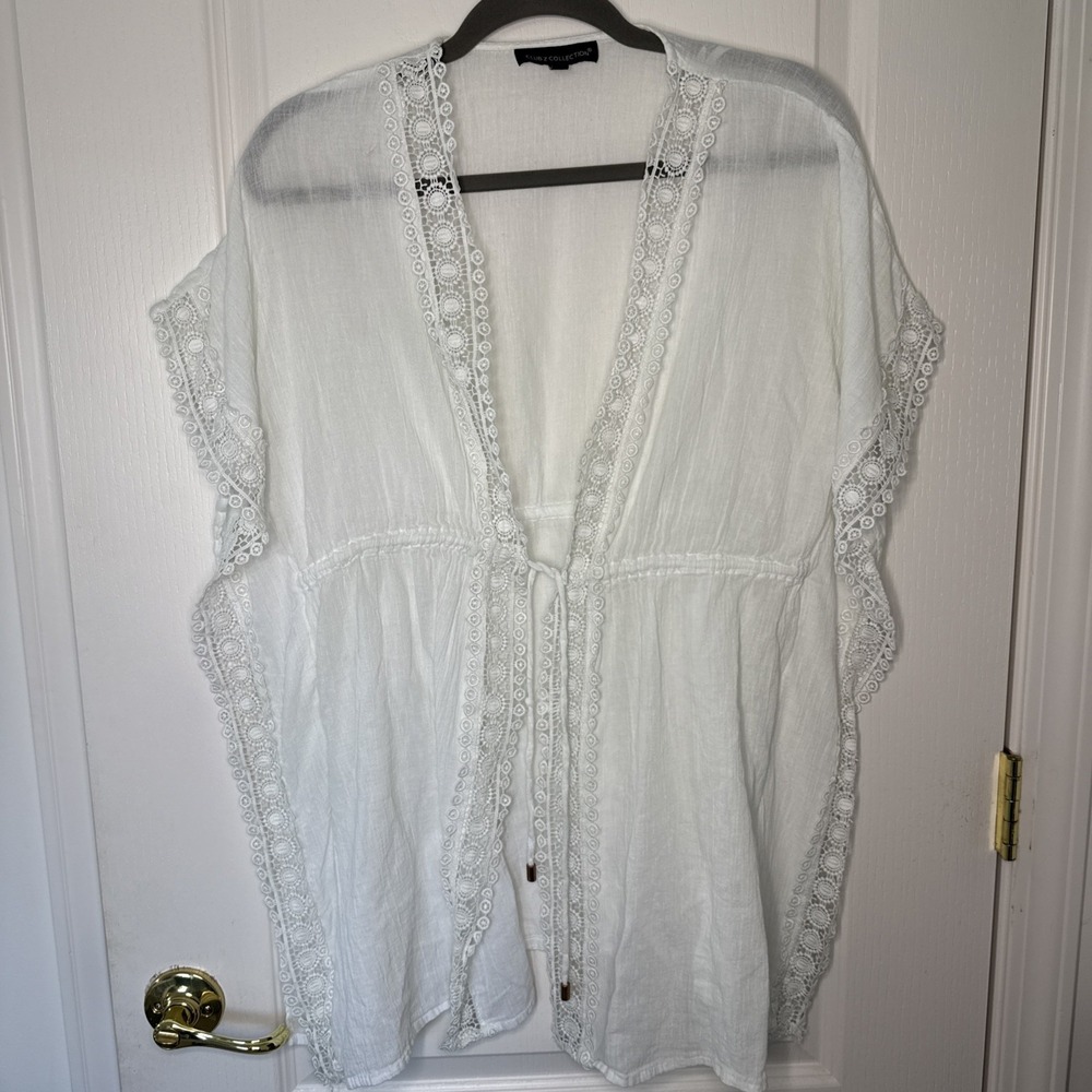Club Z Collection White Lace Trim Boho Blouse Size S Beach Coverup Cottagecore